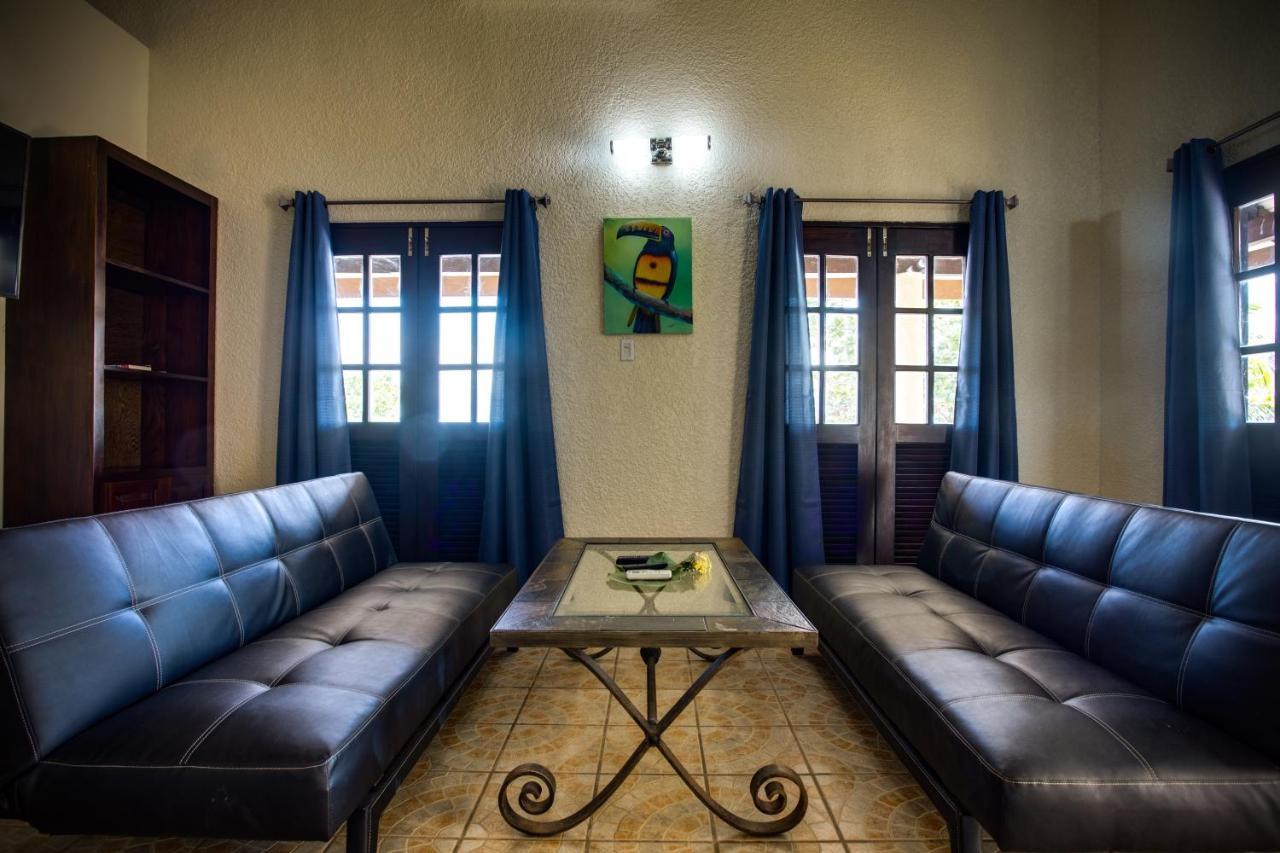 Mariposa Belize Beach Resort Placencia Dış mekan fotoğraf
