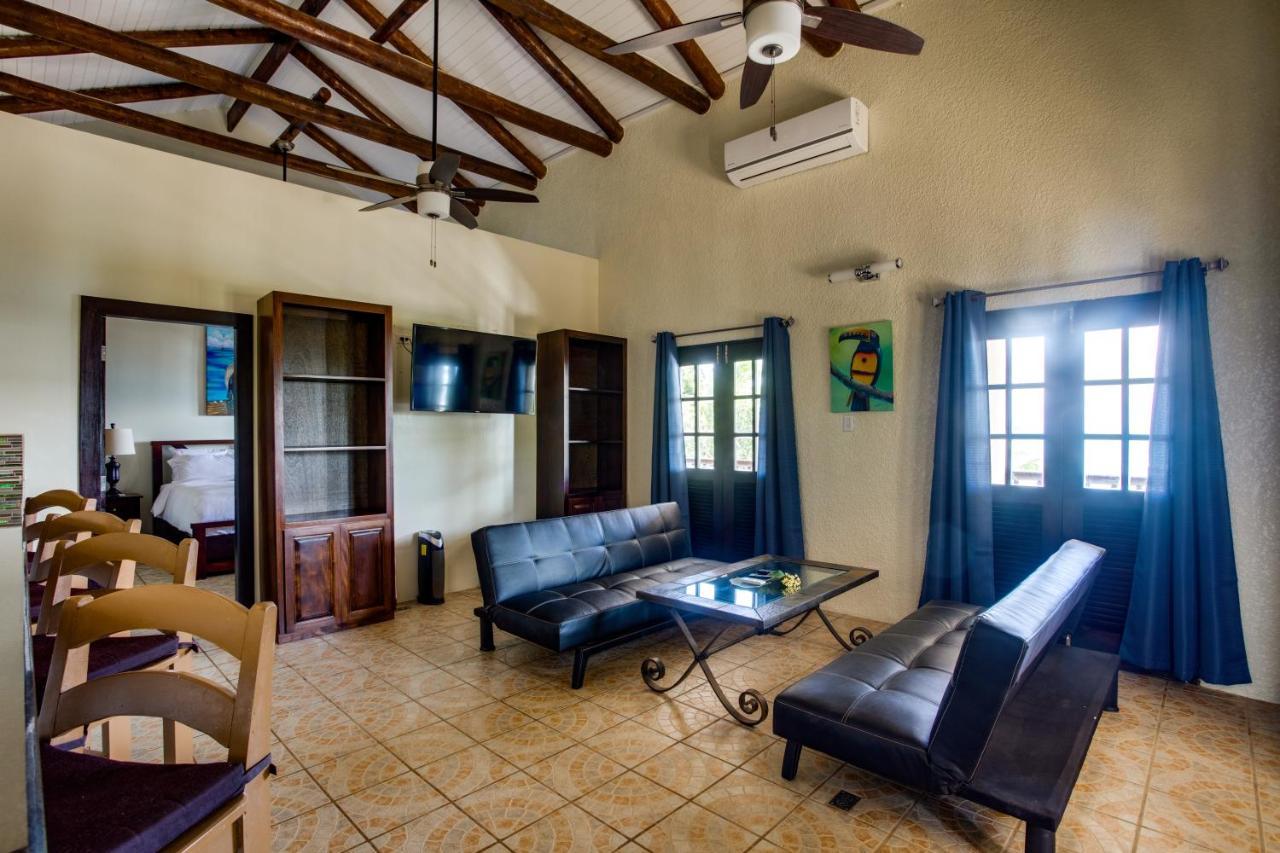Mariposa Belize Beach Resort Placencia Dış mekan fotoğraf